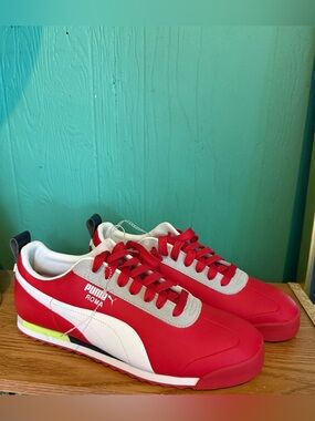 Puma Roma Red White Low-Top Sneakers